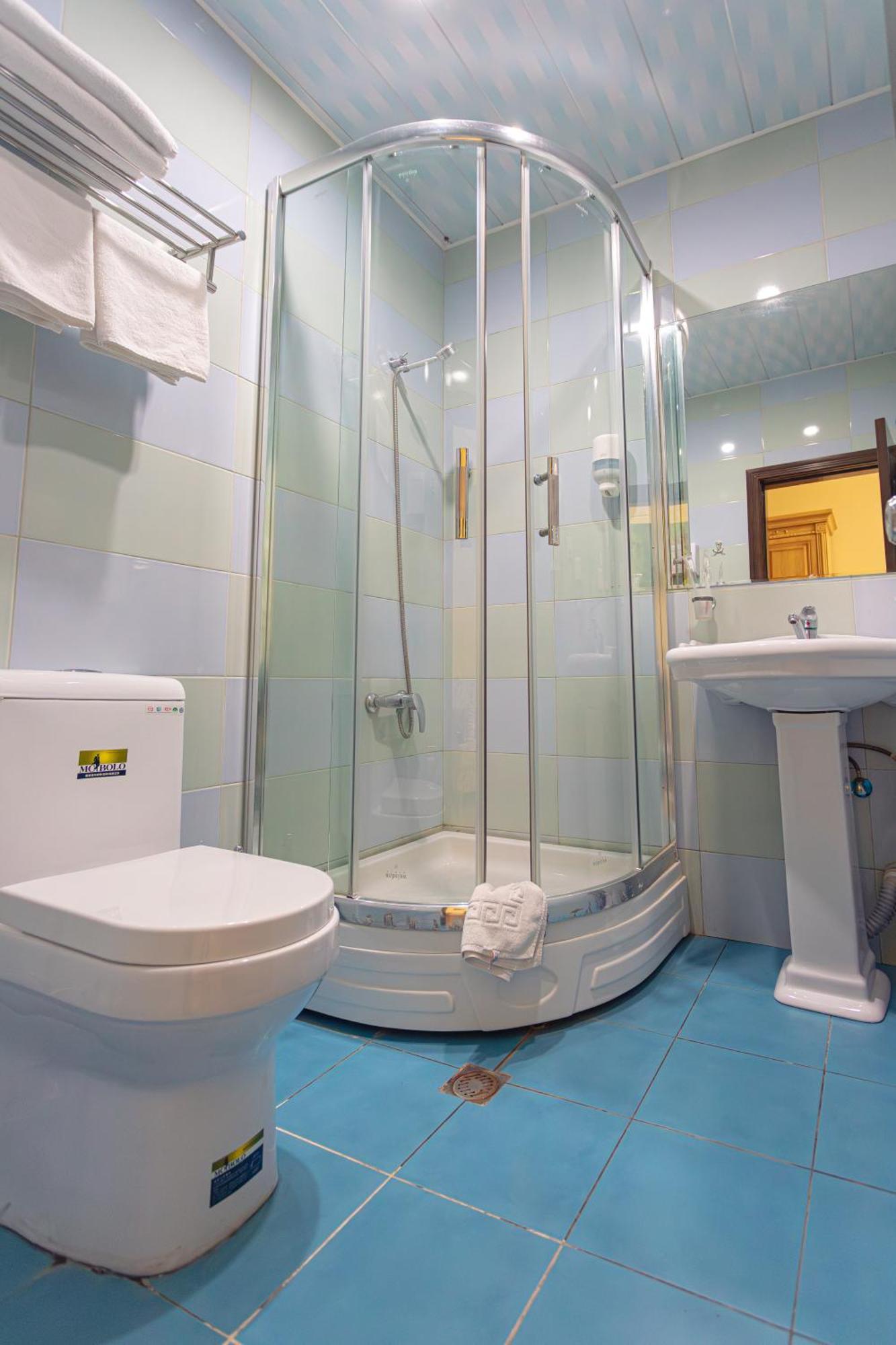 Chabiant Guesthouse Chateau Monolit Ikinci Yeniyol Екстер'єр фото